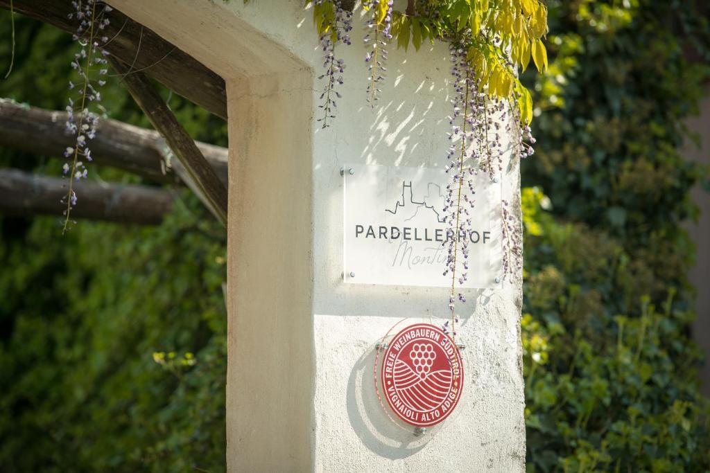 Certifikát, hodnocení, plakát nebo jiný dokument vystavený v ubytování Weingut Pardellerhof