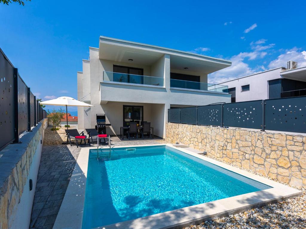 Holiday Home Larus by Interhome