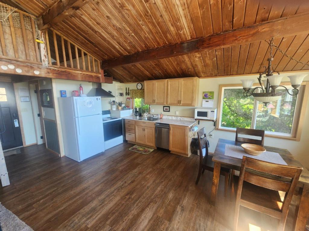 Kuchyň nebo kuchyňský kout v ubytování Rocks Cabin