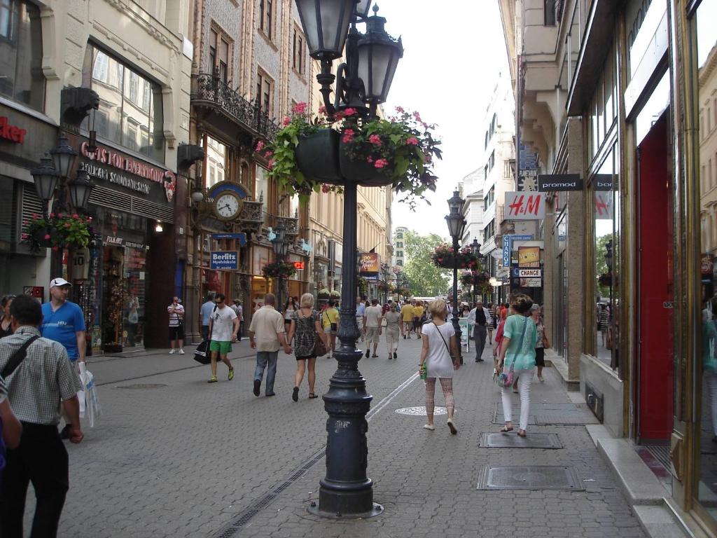 Hostia v ubytovaní Romantic Centrum Apartman