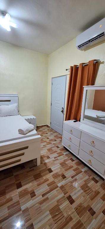 Postel nebo postele na pokoji v ubytování Hotel Villa Marchena