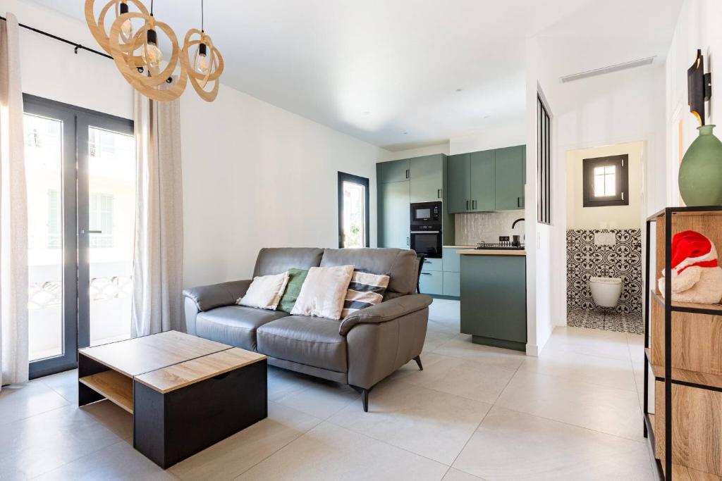 Photo de la galerie de l'établissement Cagnes - 3 ,Rue Pasteur - 3P, à Cagnes-sur-Mer