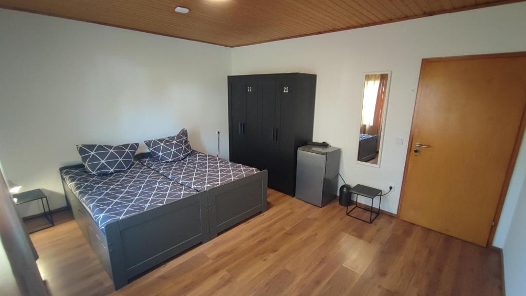 Ένα ή περισσότερα κρεβάτια σε δωμάτιο στο Boardinghouse HEF Finkenweg