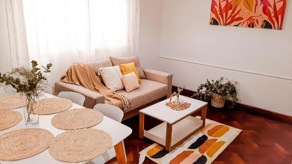 Excelente ubicación xF2 en el corazón de la ciudad cochera incluida