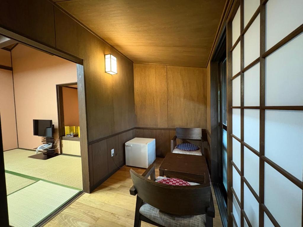 Posezení v ubytování 平山温泉　奥山鹿温泉旅館