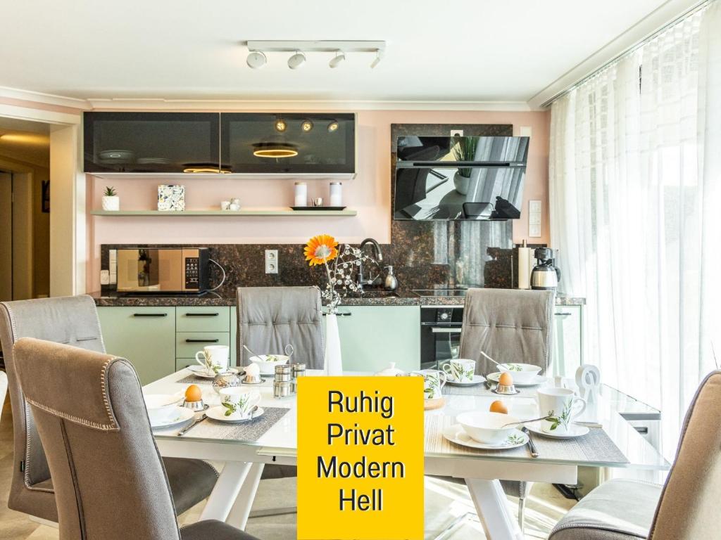 Η κουζίνα ή μικρή κουζίνα στο Ferienwohnung - Vakantiewoning- Perle am Teich- mit Klimaanlage- direkt am Selketal- ideal für Fahrradfahrer und Wanderer- perfekt für eine Auszeit vom Alltag
