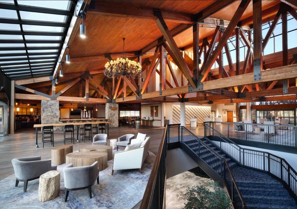 Posezení v ubytování Cheyenne Mountain Resort, a Destination by Hyatt Hotels