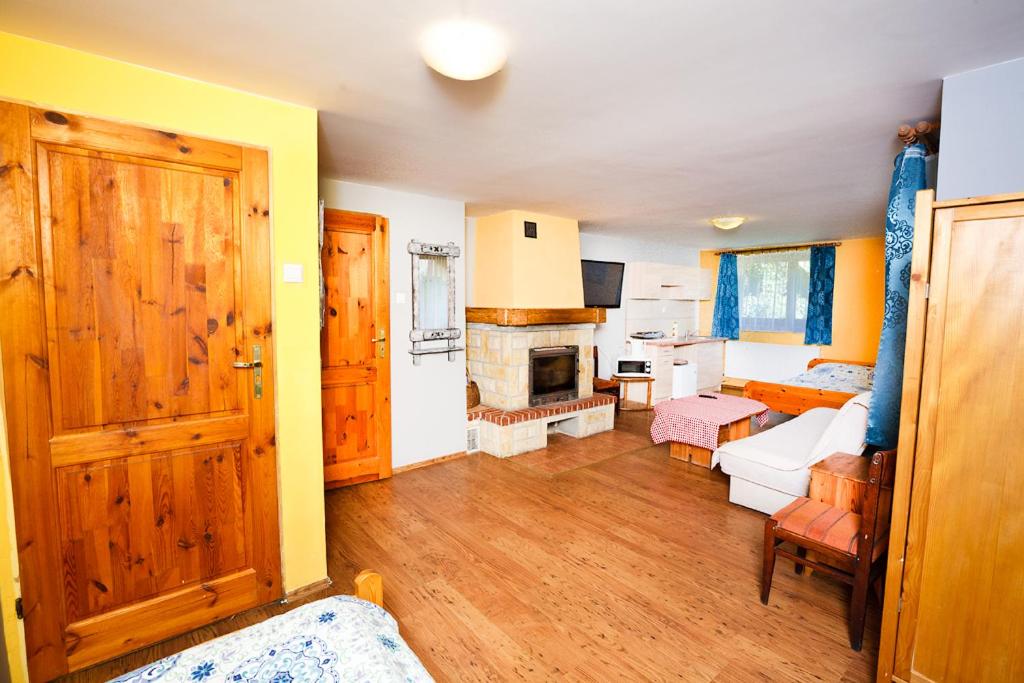 Pod Kasztanem - Viervoudige Kamer Met Eigen Badkamer