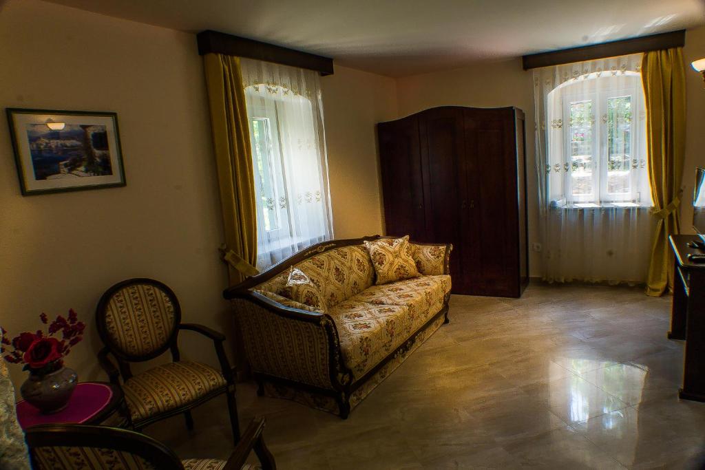 Posezení v ubytování Casa del Sol Rozalija Luxury Rooms