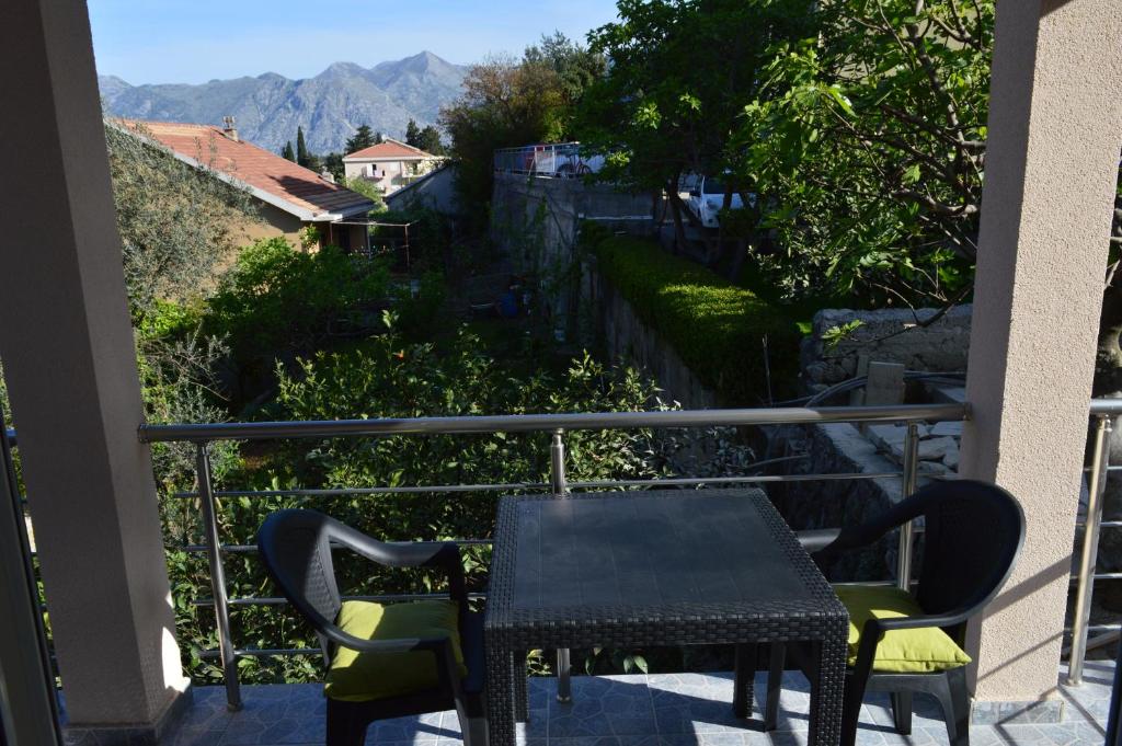 Apartments Coso Zlatne njive bb - Apartment Mit Einem Schlafzimmer Mit Balkon