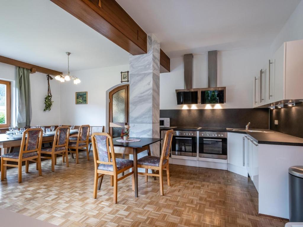 Kuchyňa alebo kuchynka v ubytovaní Gasteigerhof