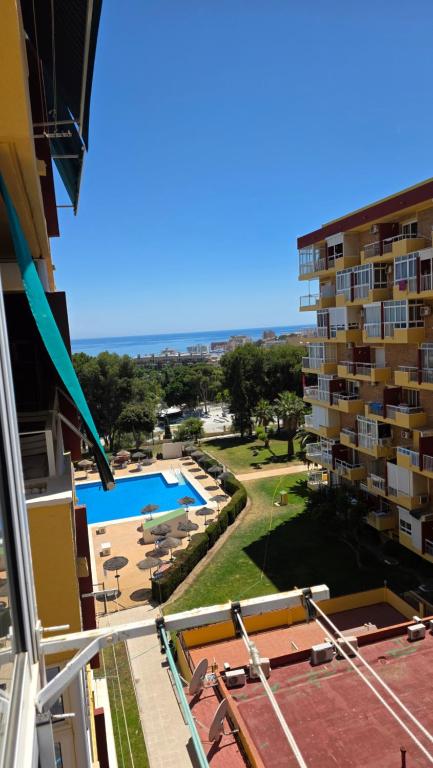 Bazén v ubytování Estudio en Benalmádena nebo v jeho okolí
