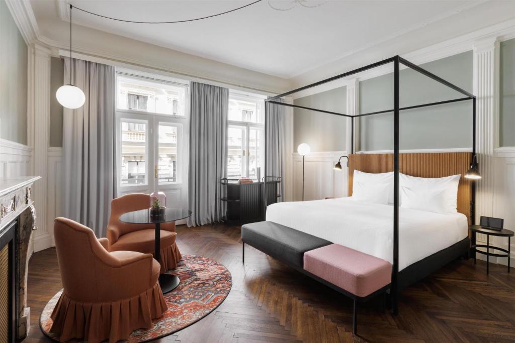 Hotel Astoria Vienna, Curio Collection by Hilton - Resim 33