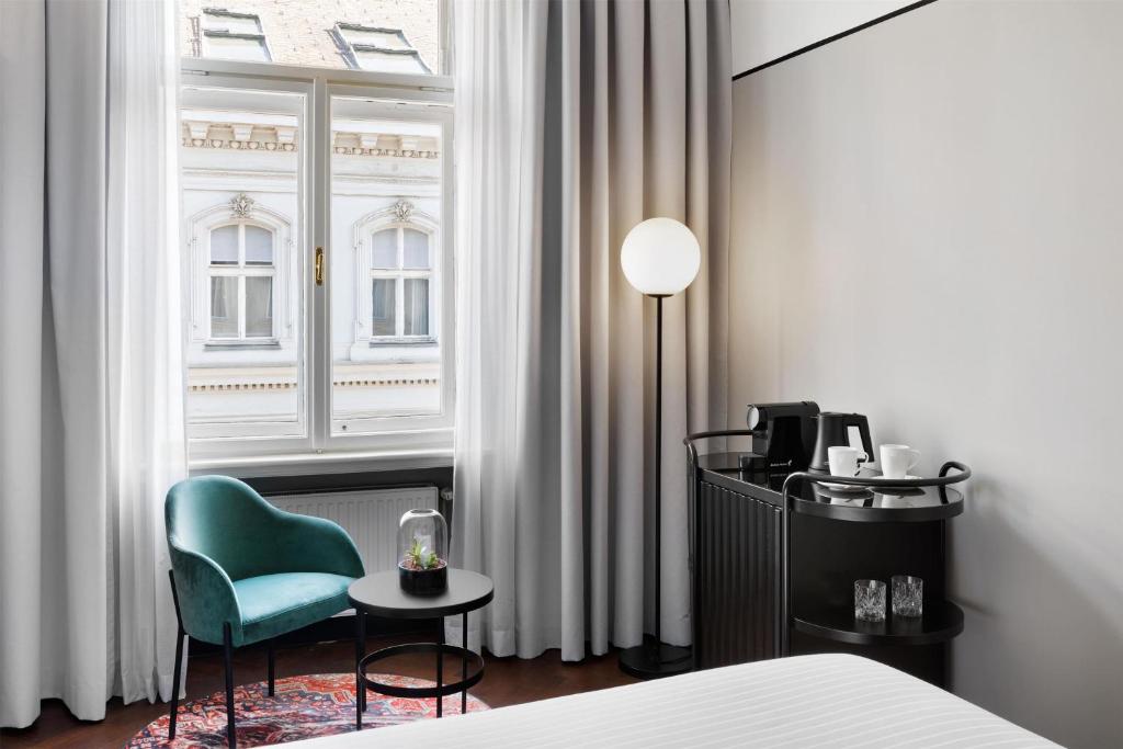 Hotel Astoria Vienna, Curio Collection by Hilton - 2