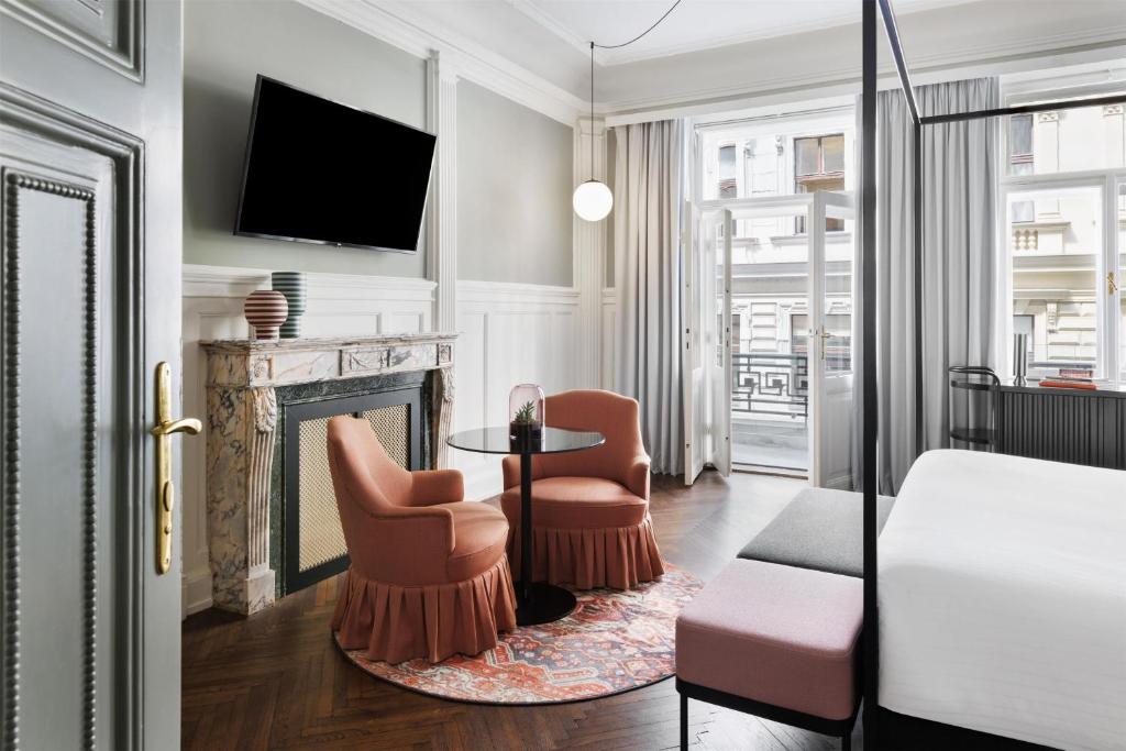 Hotel Astoria Vienna, Curio Collection by Hilton - Resim 45