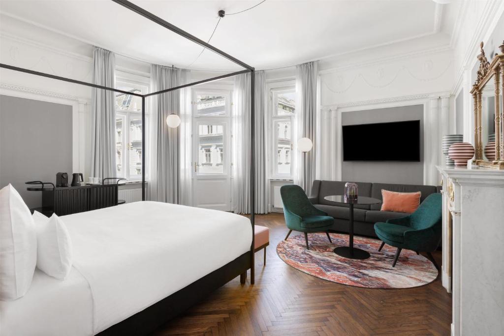 Hotel Astoria Vienna, Curio Collection by Hilton - Resim 3