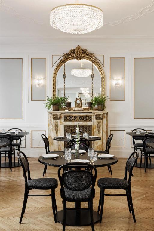 Hotel Astoria Vienna, Curio Collection by Hilton photo