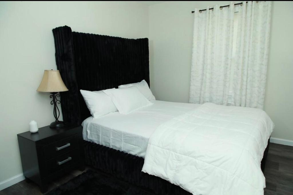 Elegant 3BR Home - Near the Prudential Center photo