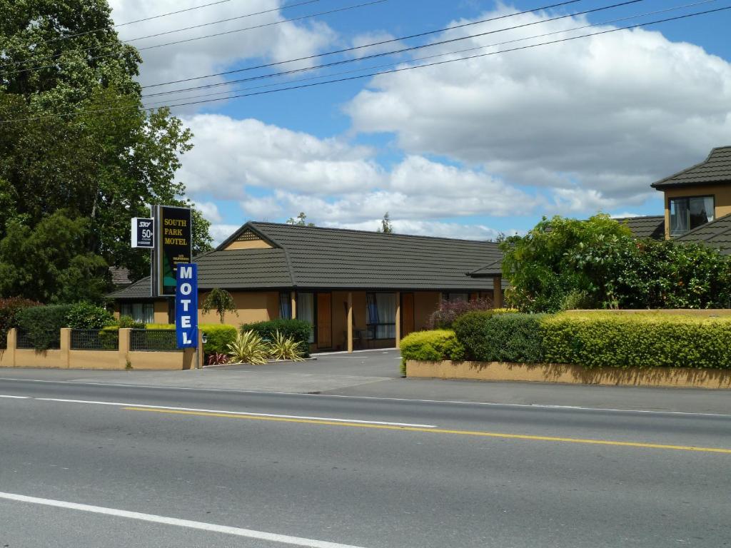 a house on the side of a street at South Park Motel in Masterton
