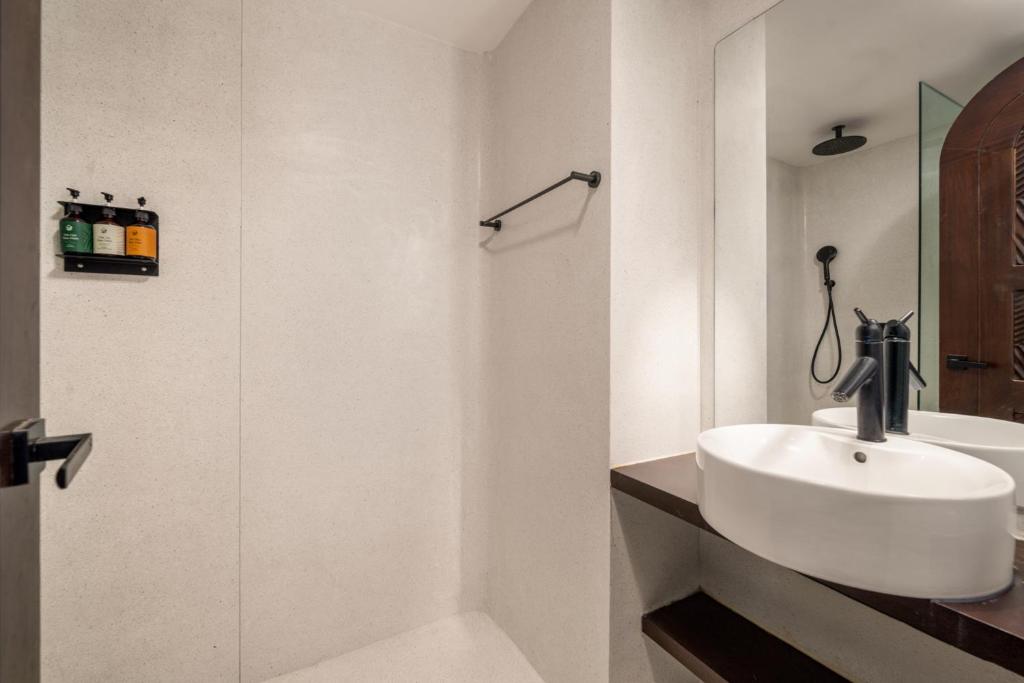 Phòng tắm tại Saha Casa Boutique Hotel Da Nang