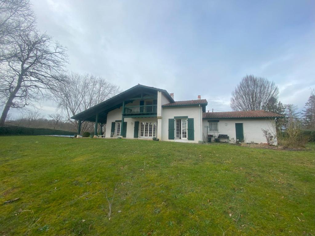 Fotografie z fotogalerie ubytování Maison 5 chambres Cambo les bains 64 v destinaci Peyrehorade