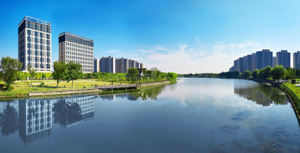Crowne Plaza Shanghai Jinshan by IHG - 高级双胞胎室和湖景