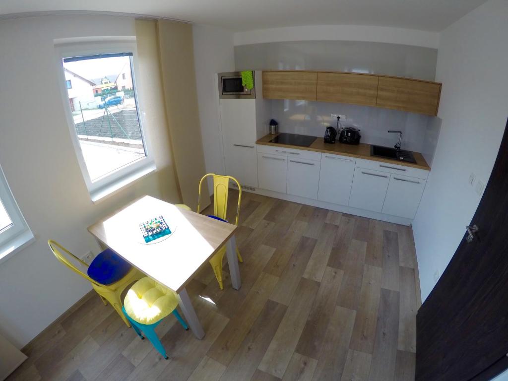 Kuchyň nebo kuchyňský kout v ubytování Apartmány ROSE Lednice