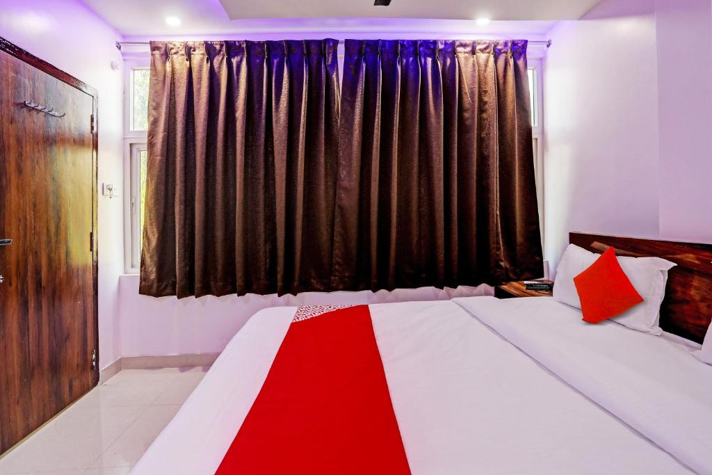 Postel nebo postele na pokoji v ubytování Hotel O Tezos Palace