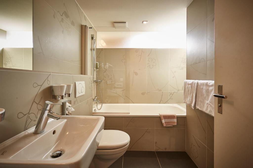 Koupelna v ubytování Hotel Landhaus