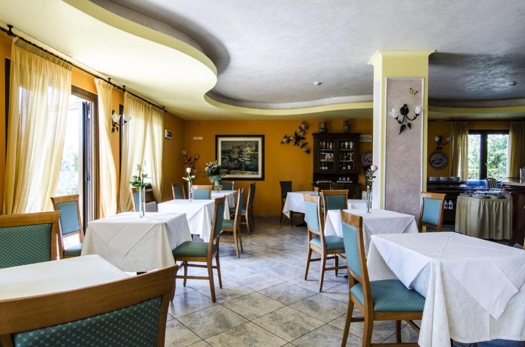 Restaurace v ubytování Hotel Smeraldo