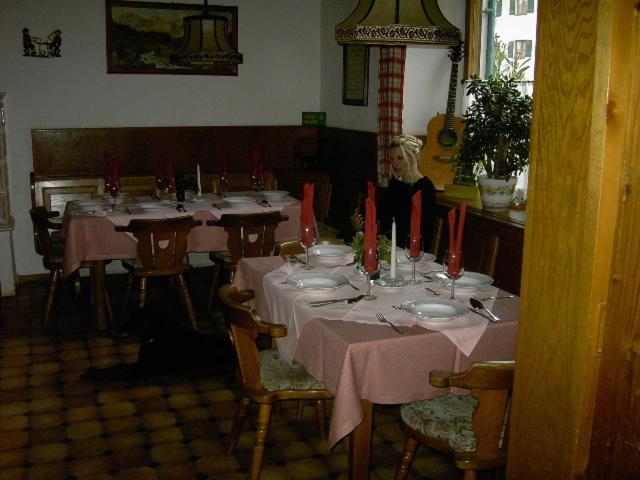 Restaurace v ubytování Gasthof Mairwirt