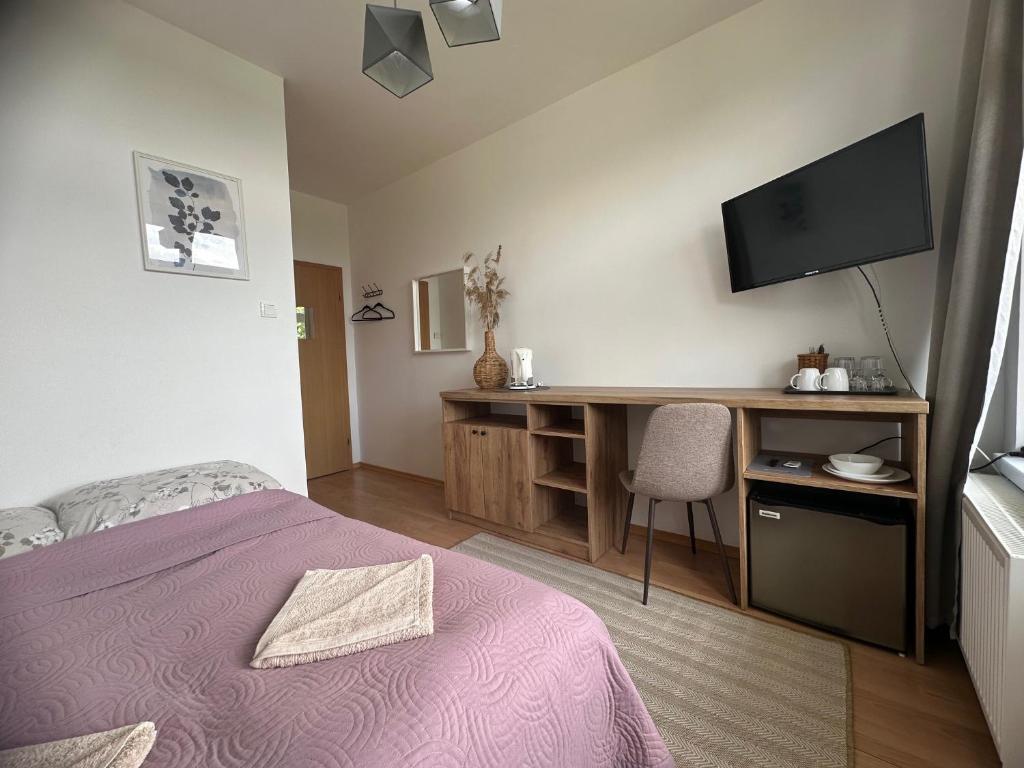 KAMERALNY przy promenadzie - pokoje - Habitación Doble Con Vista Al Lago