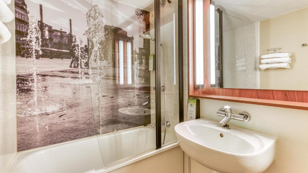 Campanile NATURE - Montpellier Sud - Resim 17