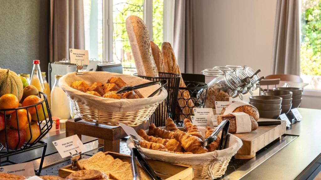 Campanile NATURE - Montpellier Sud - Resim 7