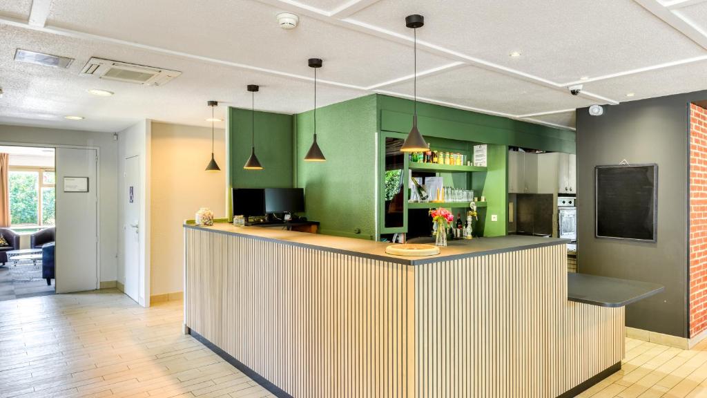 Campanile NATURE - Montpellier Sud - Resim 3