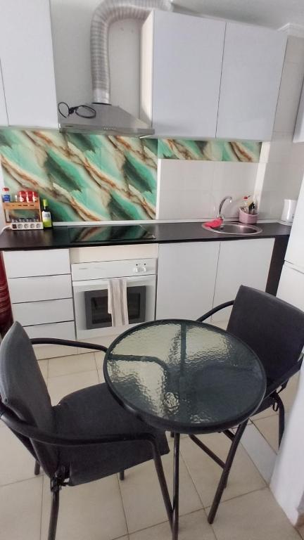 A kitchen or kitchenette at Galeon Torrevieja