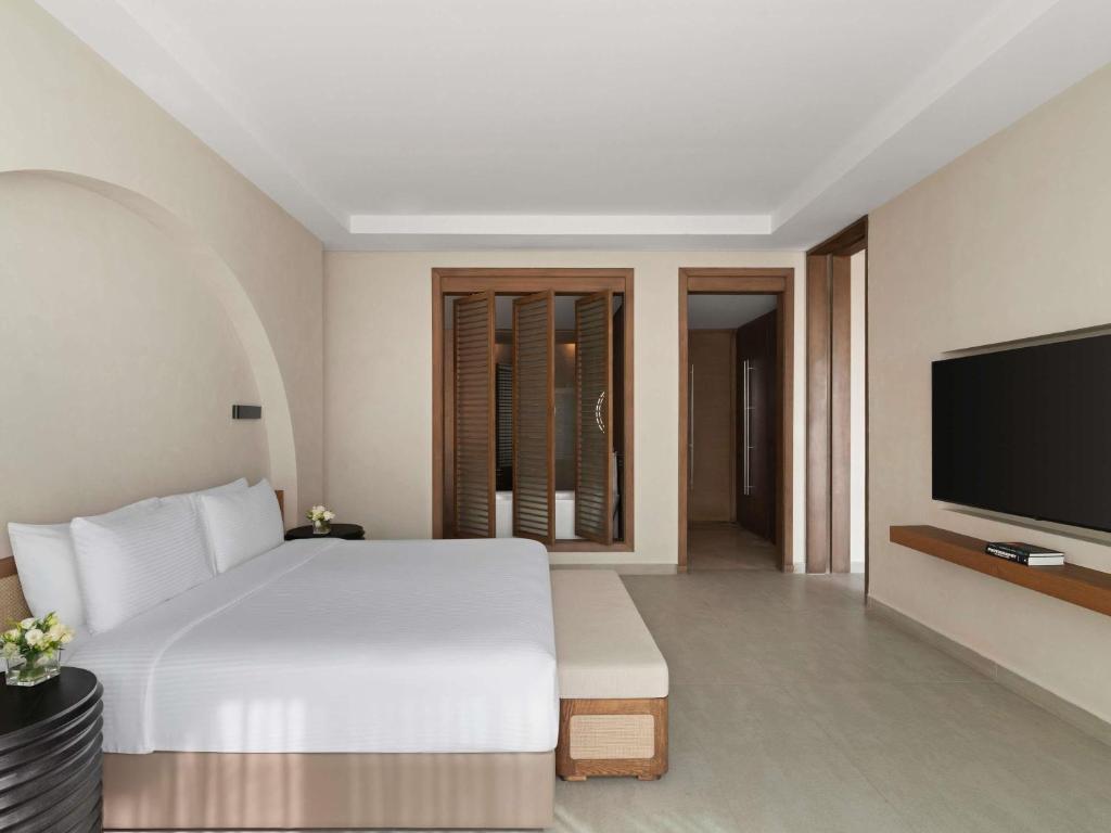 TV&#47;Unterhaltungsangebot in der Unterkunft Rixos The Palm Hotel &amp; Suites - Ultra All Inclusive