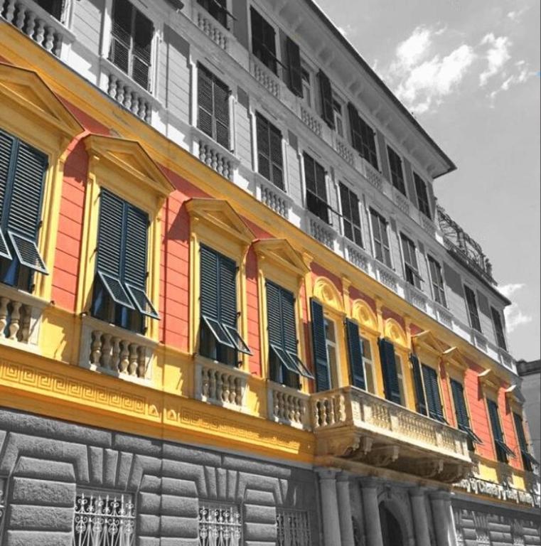 The building in which a szállodákat is located