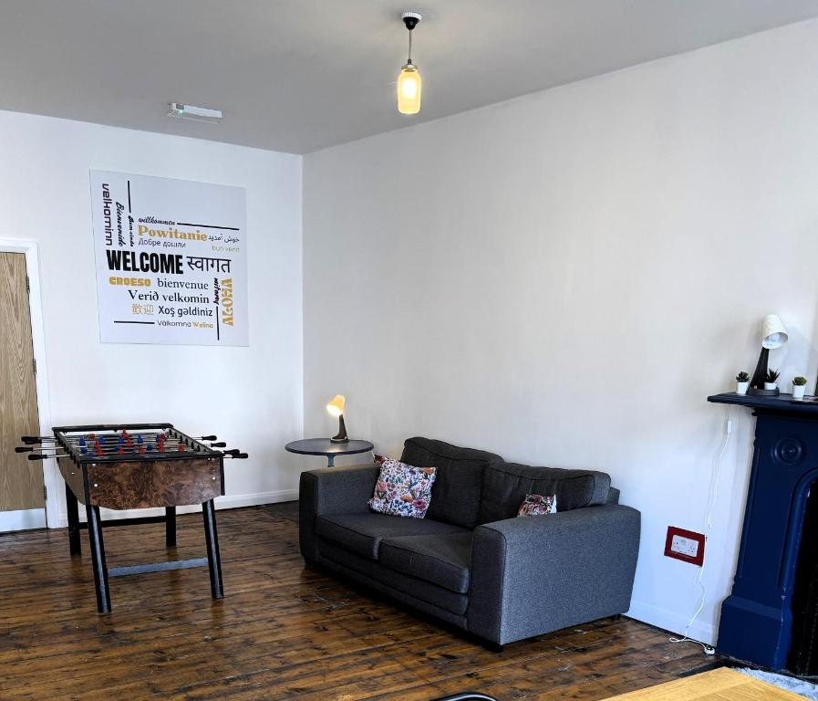 Posezení v ubytování BunkHouse