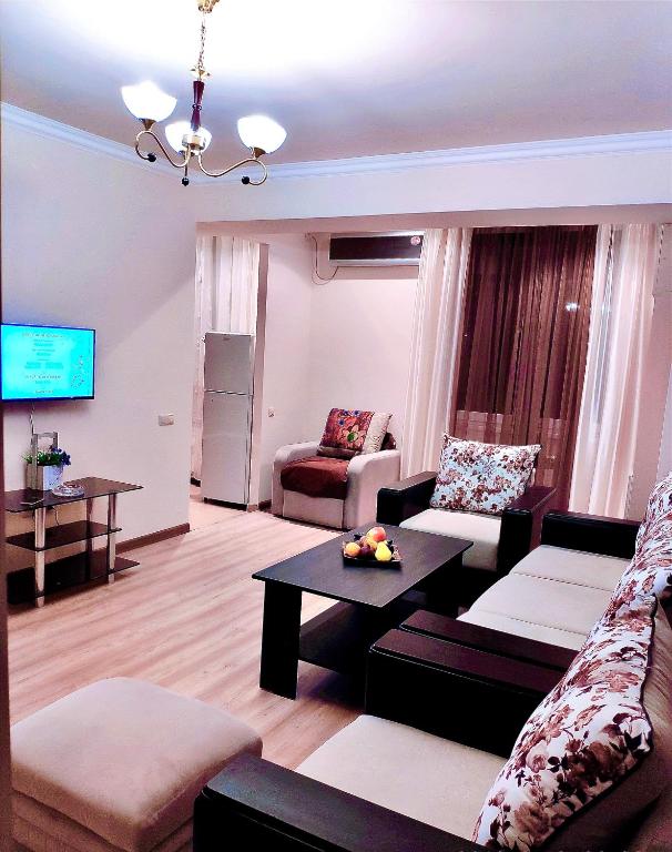 لابی و فضای عمومی Apartment in the heart of Yerevan - تصویر ۵