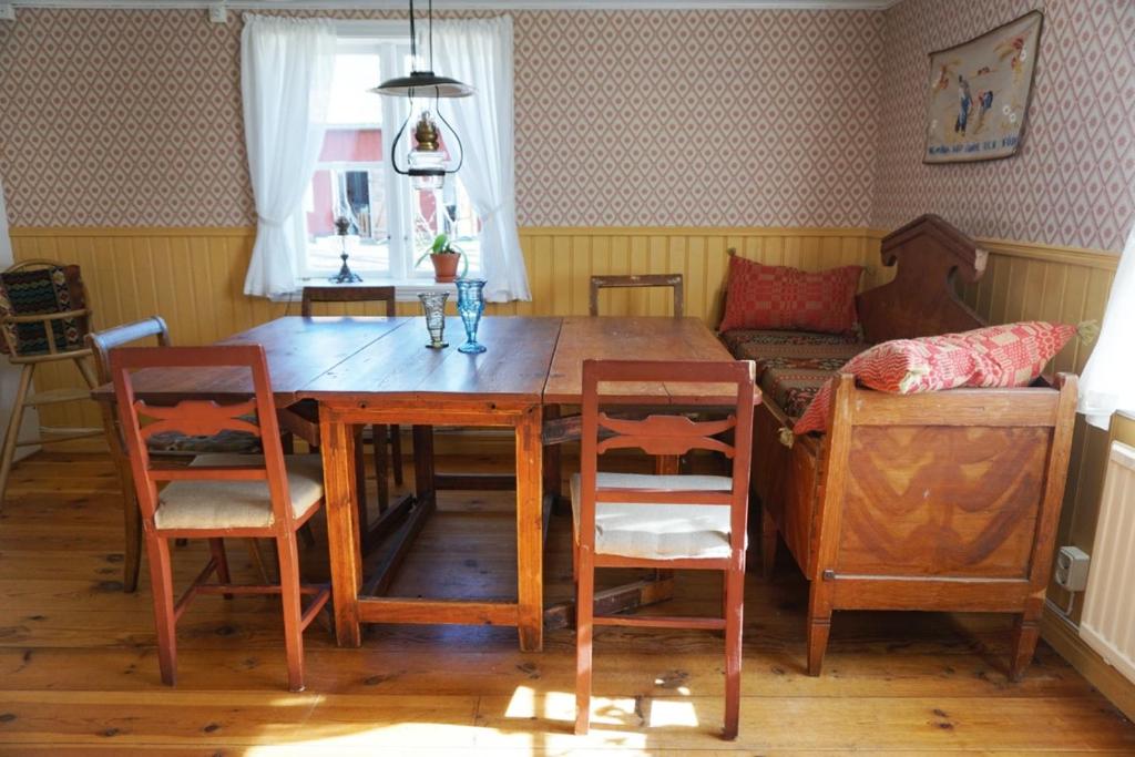 Posezení v ubytování Åsens By