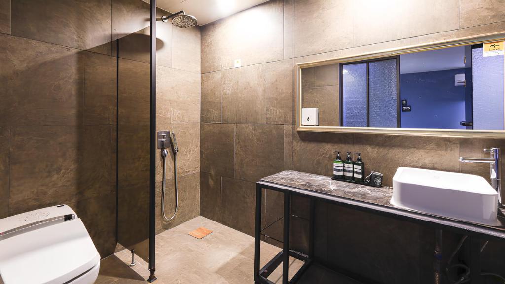 2 Heaven Hotel Seomyeon - 