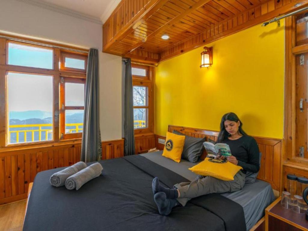 Postel nebo postele na pokoji v ubytování The Hosteller Narkanda