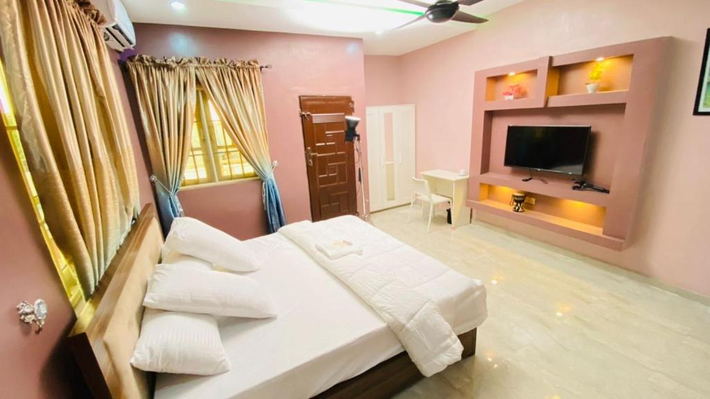 TV a/nebo společenská místnost v ubytování Petalz Home