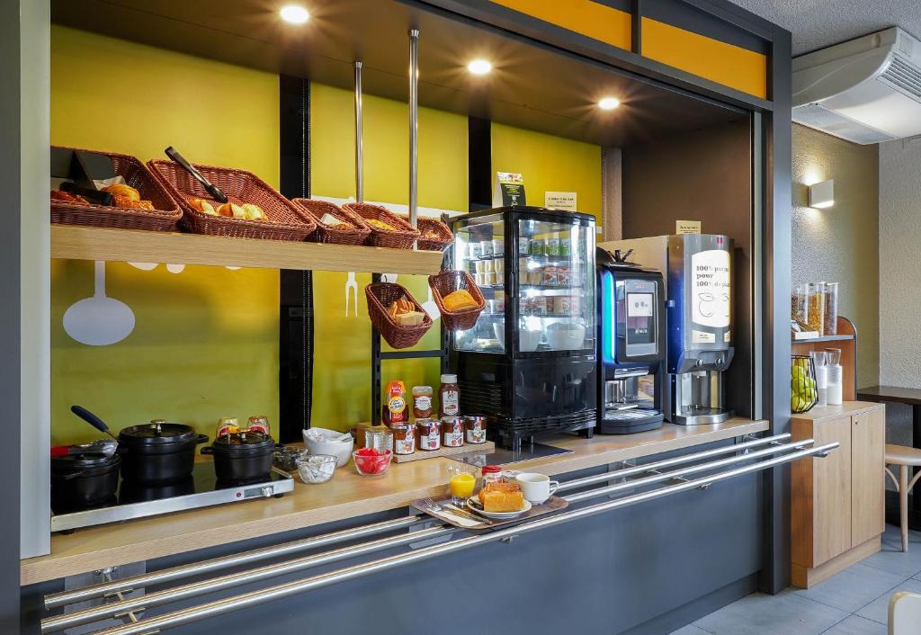 B&B HOTEL Aix-en-Provence Pont de l'Arc - Resim 27