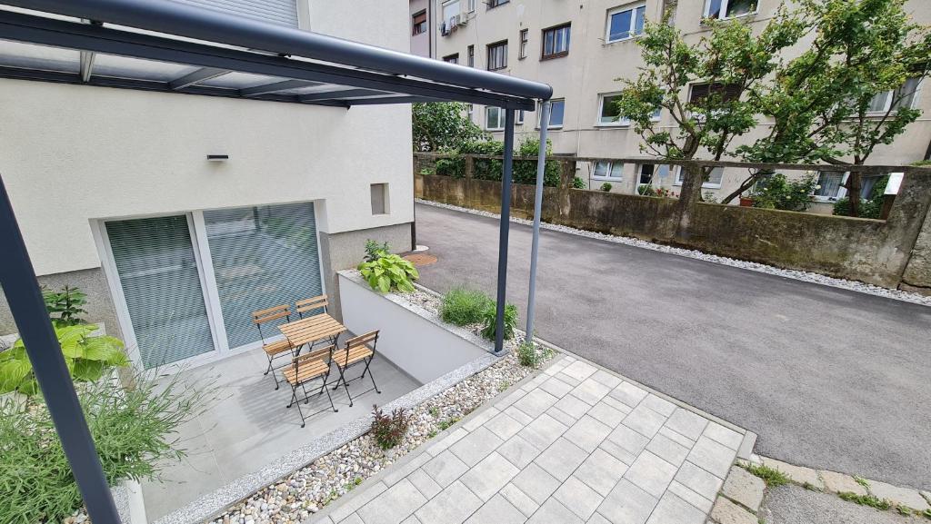 Budova, kde se apartmán nachází