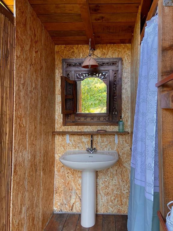 Koupelna v ubytování Tenda Glamping vista sulla Valle - Podere di Maggio