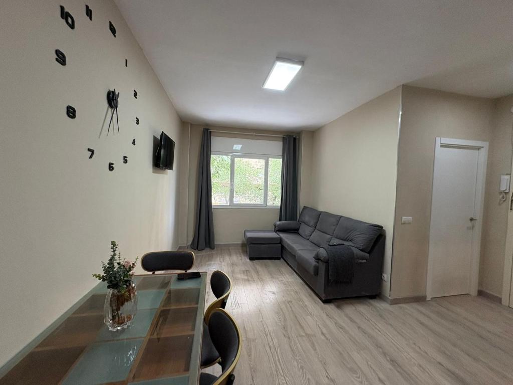 FELIPE II Apartment