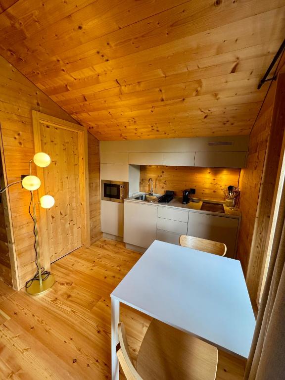 Kuchyň nebo kuchyňský kout v ubytování Le Hameau des Biquettes