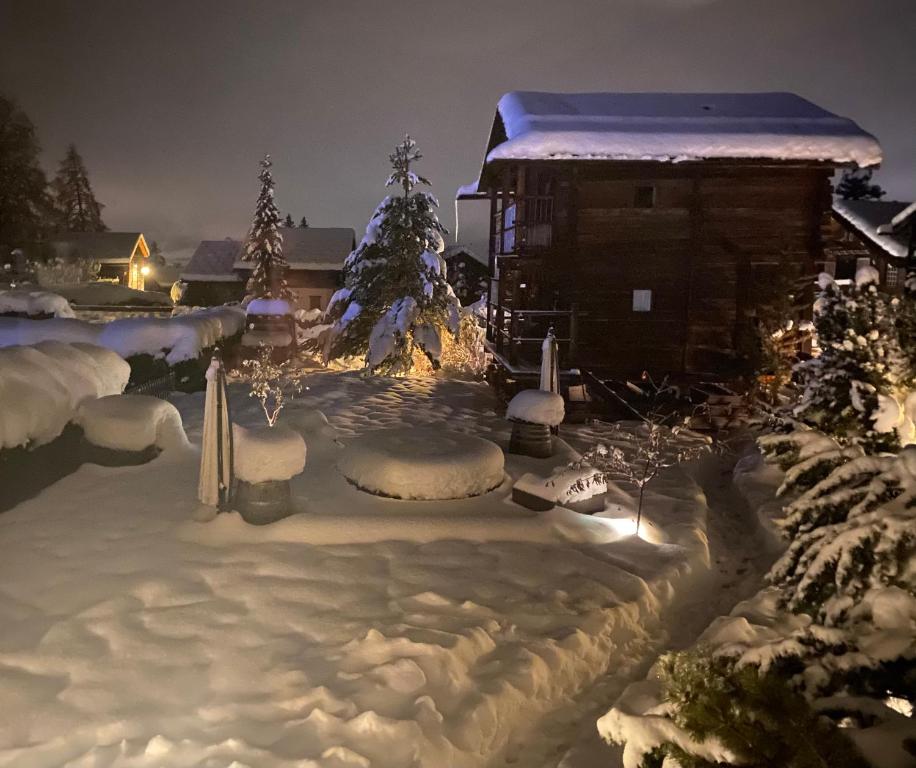 Le Hameau des Biquettes v zimě